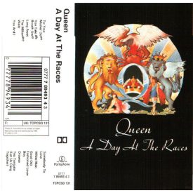 Queen – A Day At The Races Cassetta (VG+/Vg+)
